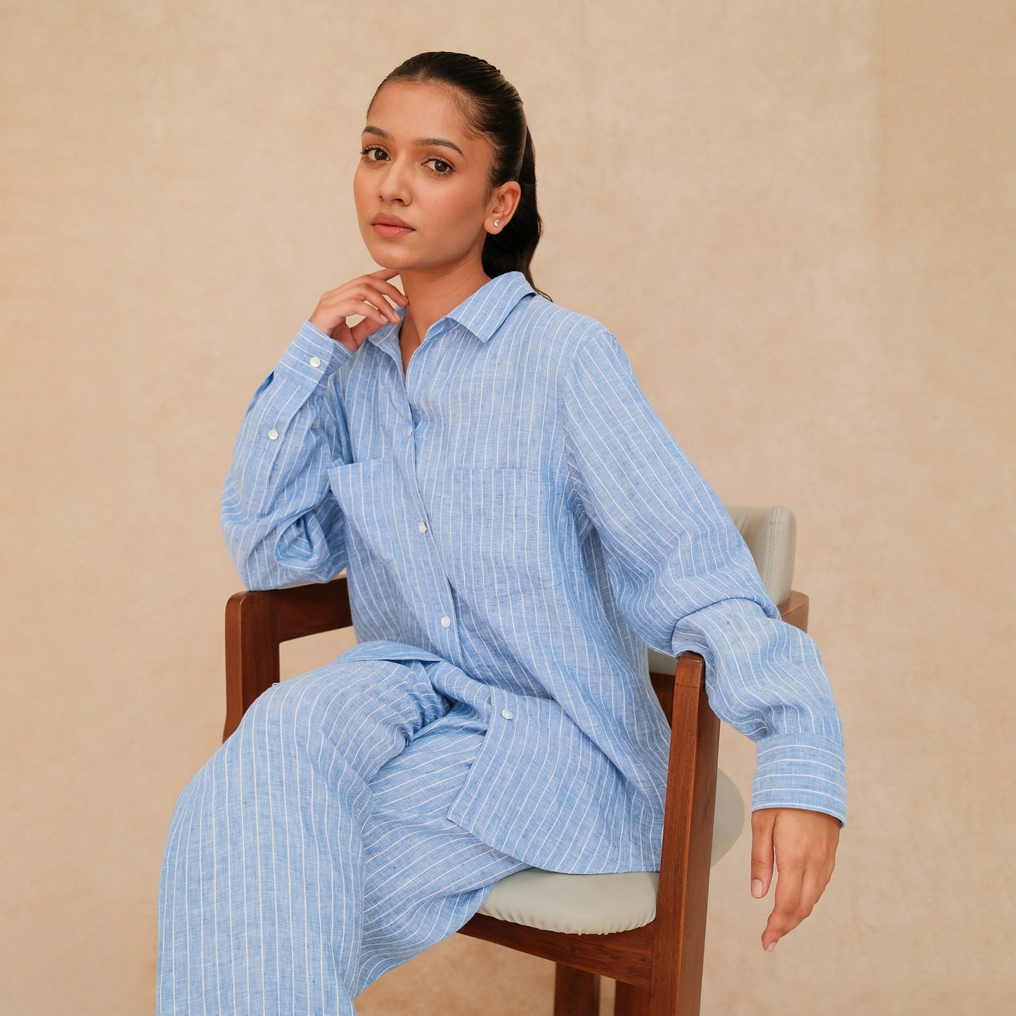 The Boyfriend Linen Shirt Blue & White