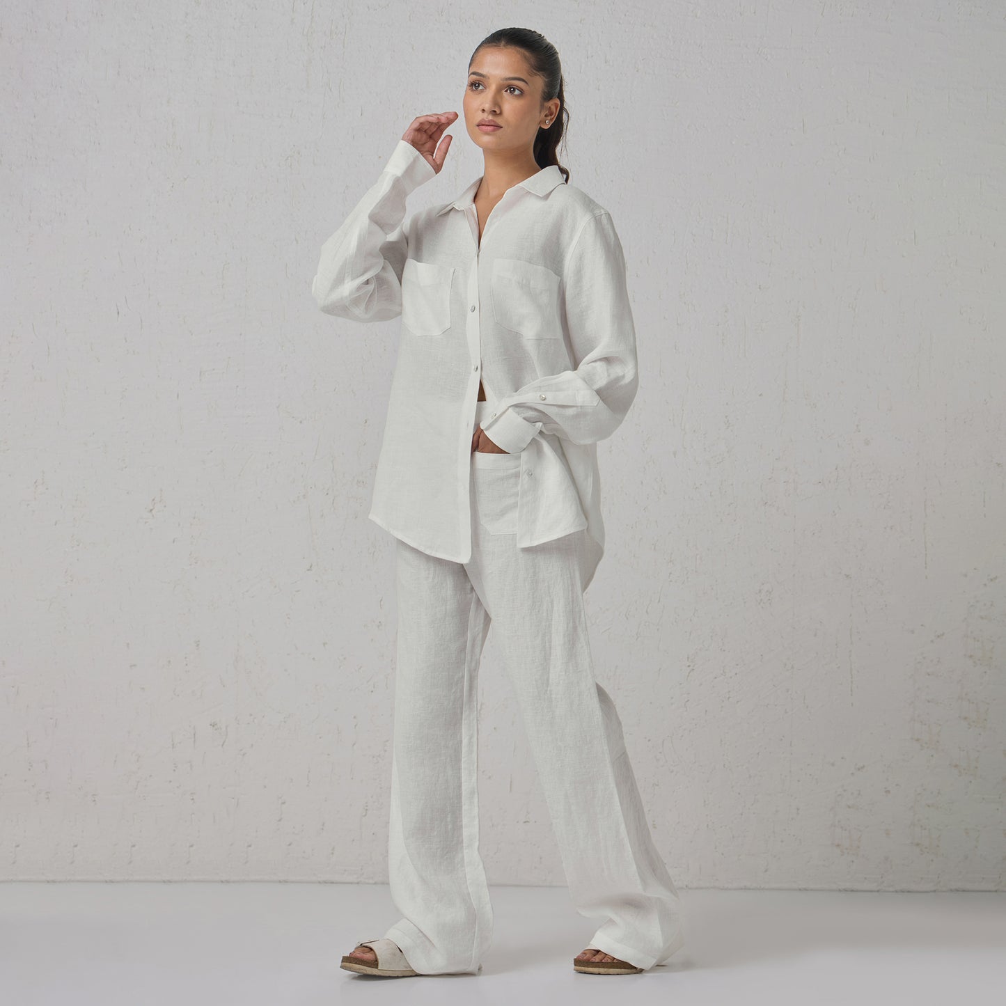 The Classic Linen Pants White