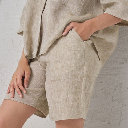 The Classic Tailored Linen Bermuda Shorts Natural