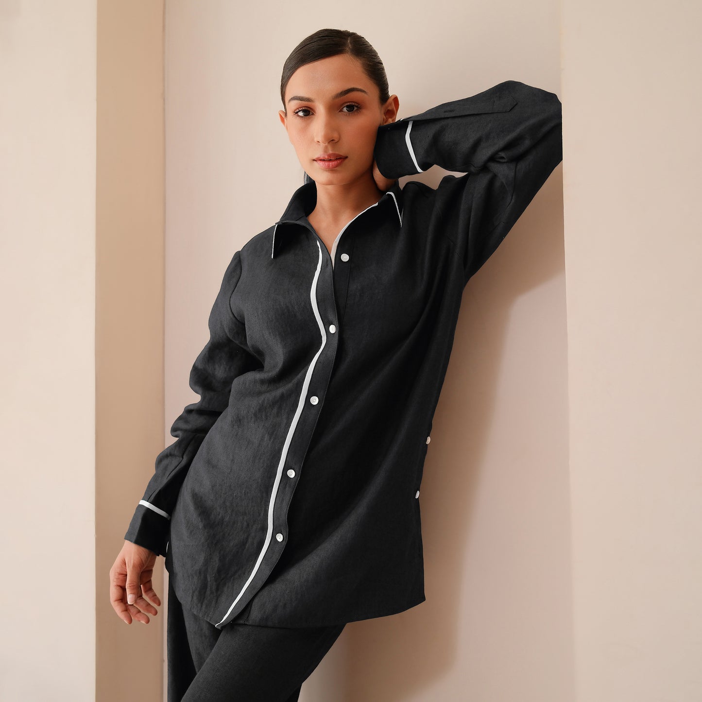 The Signature Contrast Stitch Linen Shirt- Black (Long Sleeves)