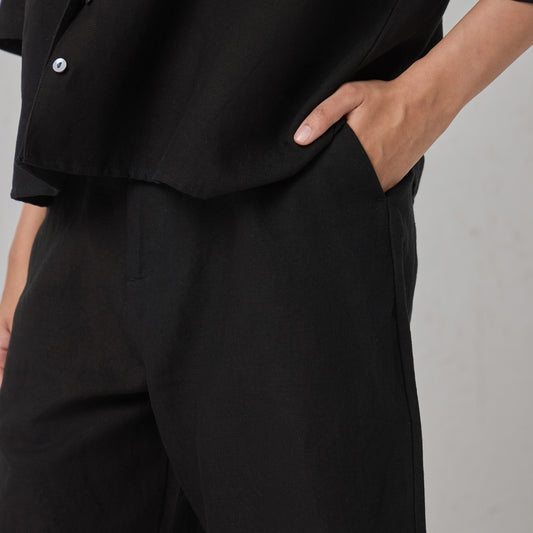 The Classic Tailored Linen Bermuda Shorts Black