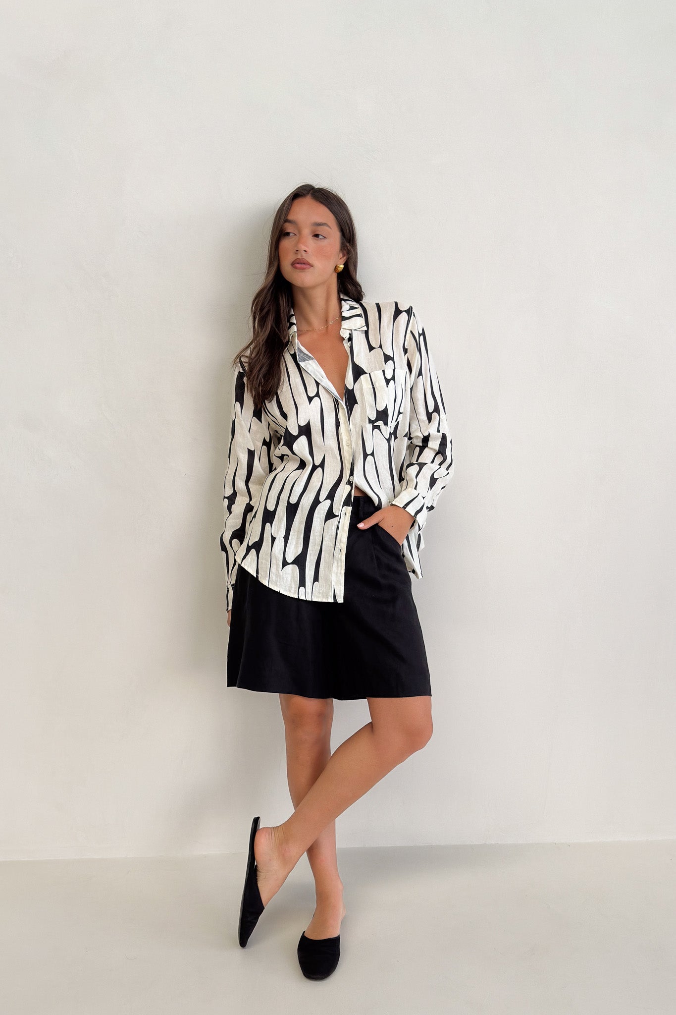 Summer Silhouette Boyfriend Linen Shirt